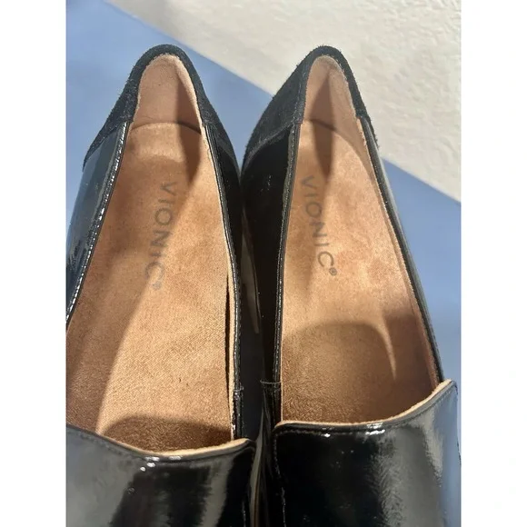 Vionic Women's Kensley Black Crinkle Patent Loafers 8 White Soles #Academia - Picture 3 of 7